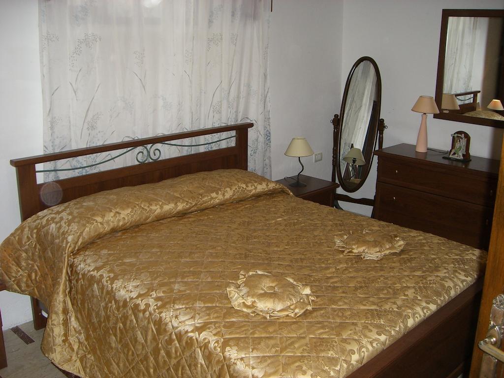 Sa Domu Sarda Casa Vacanza Piscinas Cameră foto