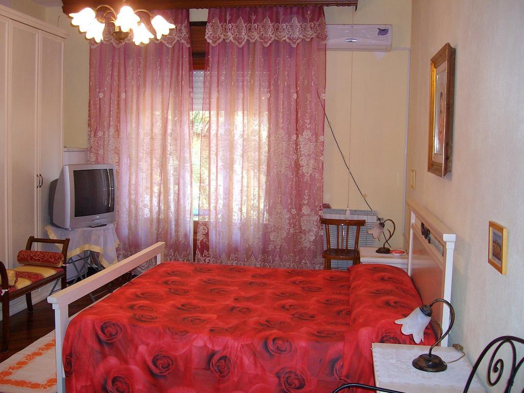 Sa Domu Sarda Casa Vacanza Piscinas Cameră foto