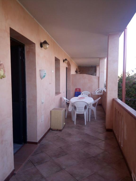 Sa Domu Sarda Casa Vacanza Piscinas Exterior foto